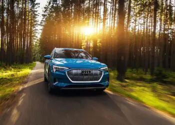 Audi e-Tron Review-is it worth for your money in 2020