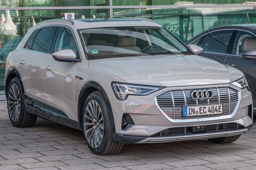 Top Fastest Electric Cars of 2021 - Audi E-Tron